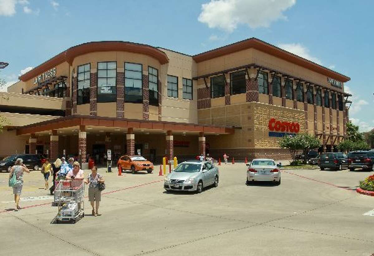 Costcoanchored retail center near Greenway Plaza changes hands