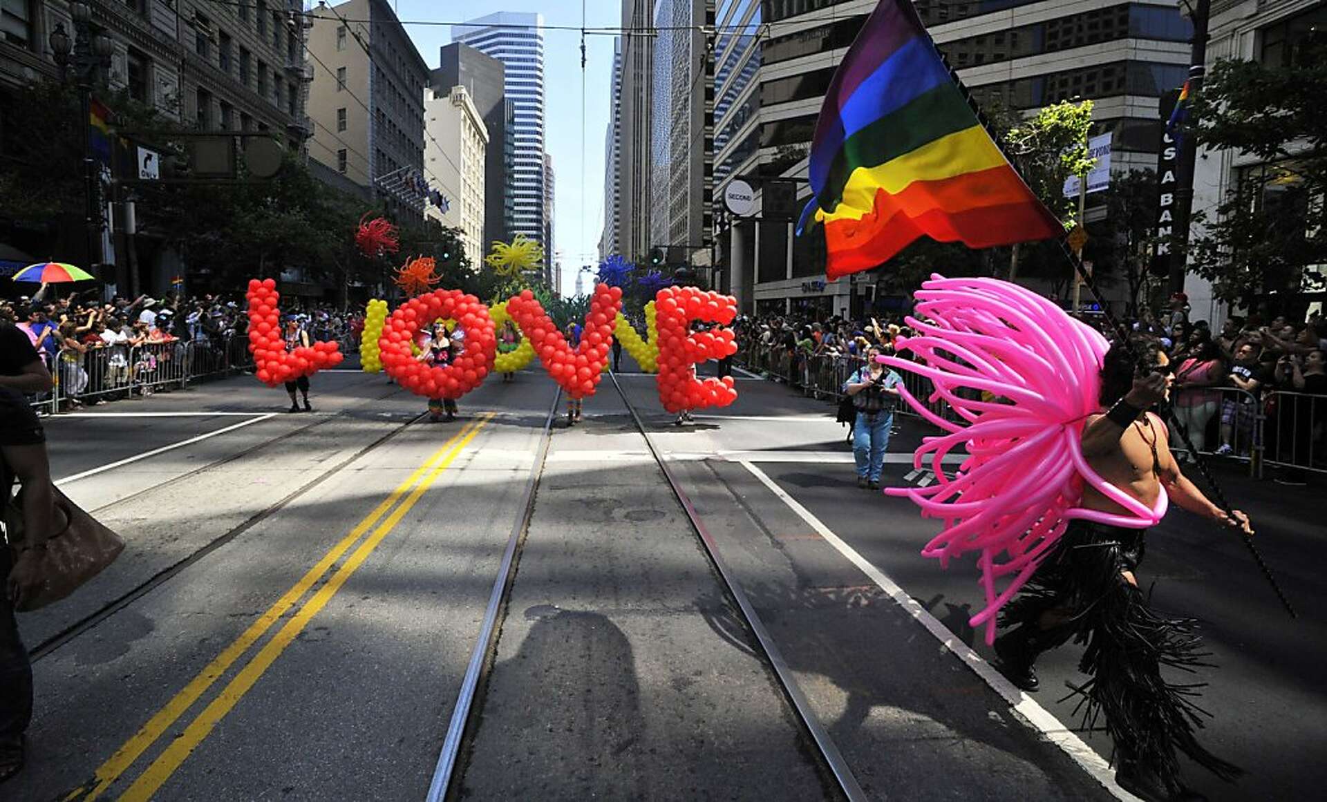 Big crowd, big names as Pride Parade begins