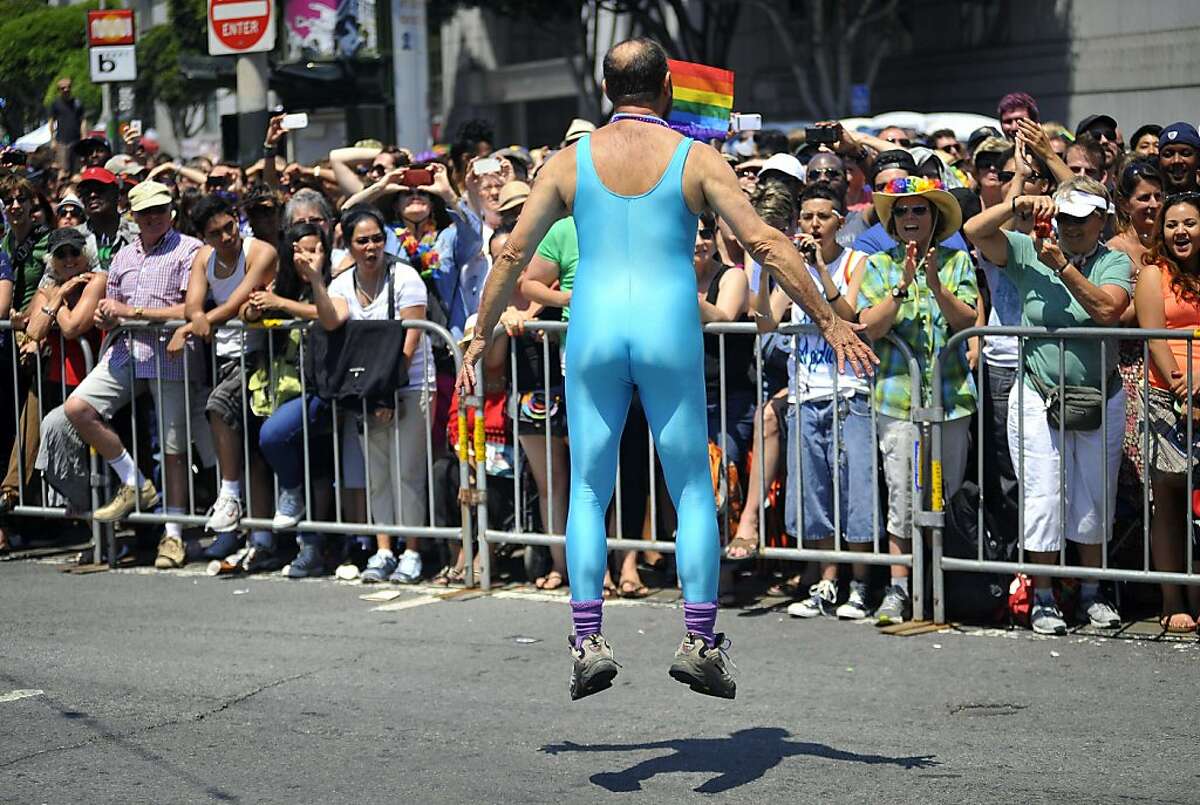 Huge Crowd Ecstatic Vibe At Sf Gay Pride Parade 6863