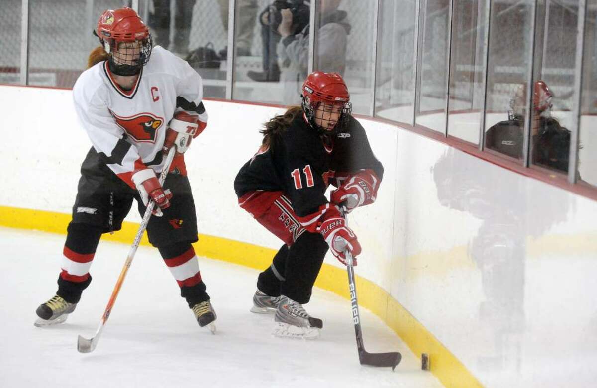 New Canan girls hockey suffers first loss, falls at Greenwich