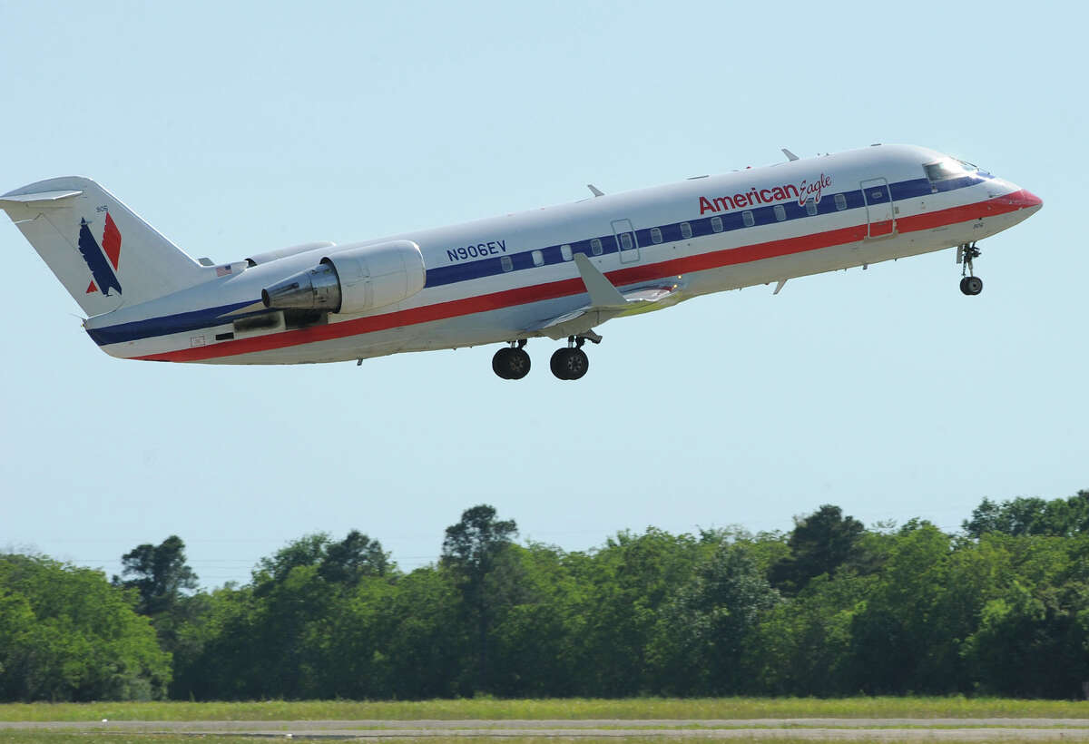 American will cut number of flights from Brooks Airport
