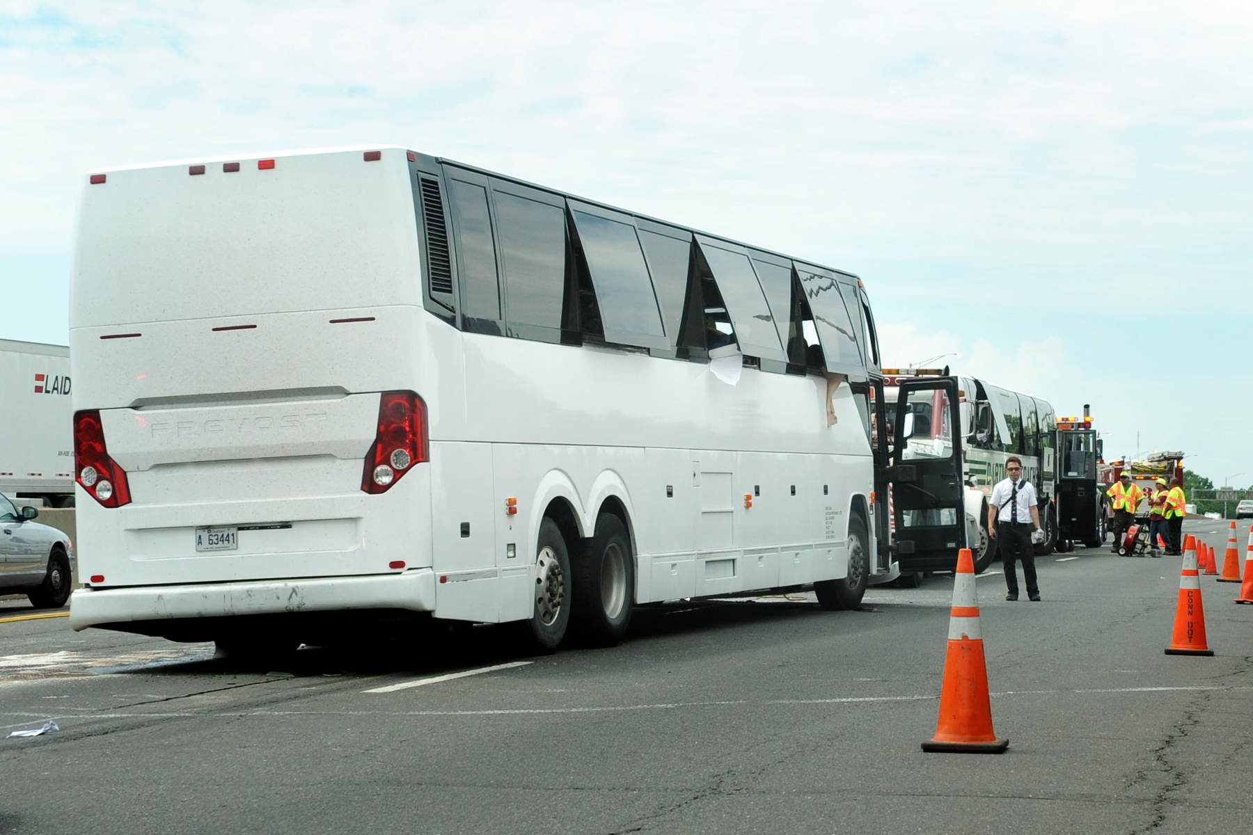 Chain reaction bus crash created traffic nightmare