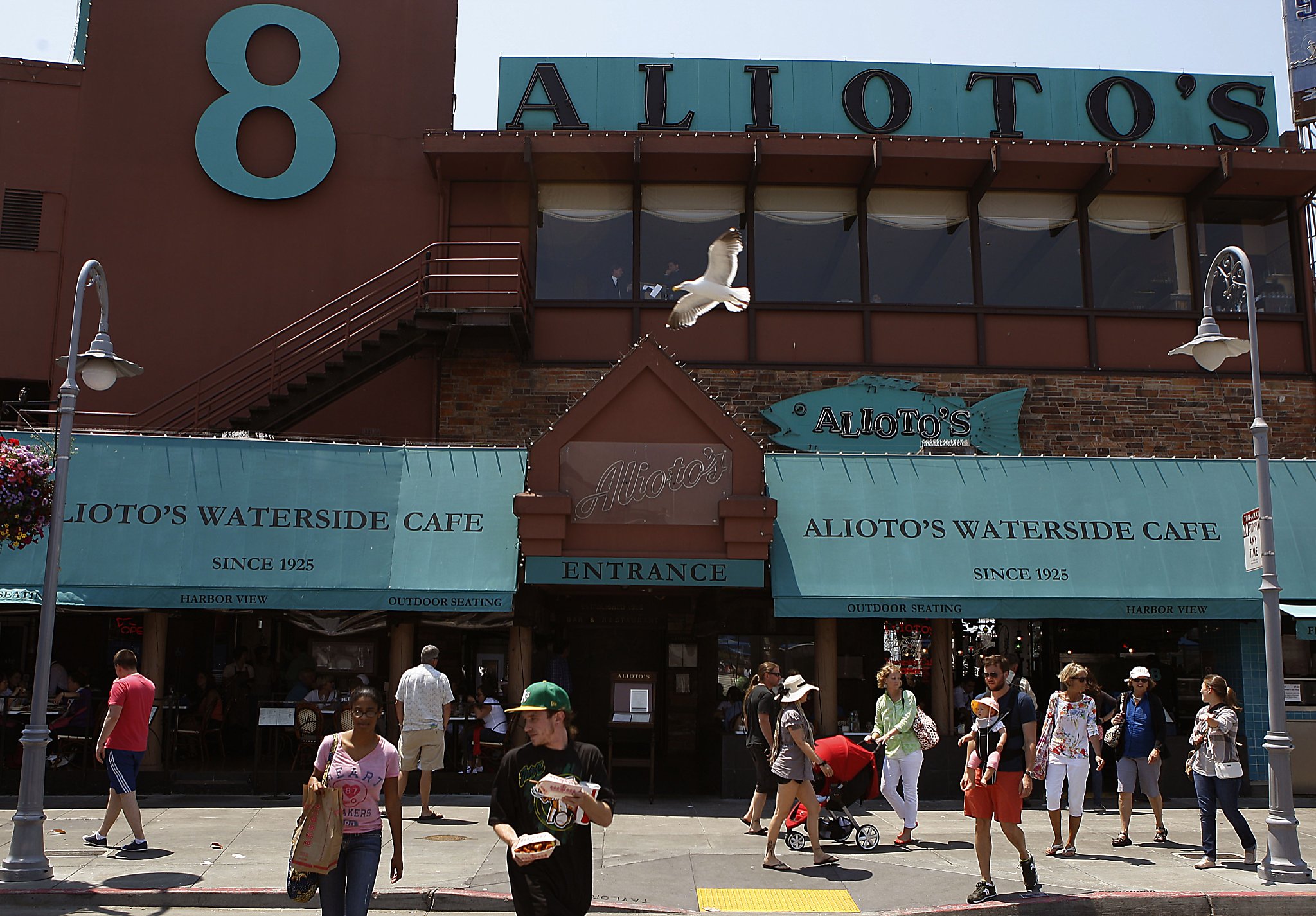 S.F. waterfront dining blends the old and new