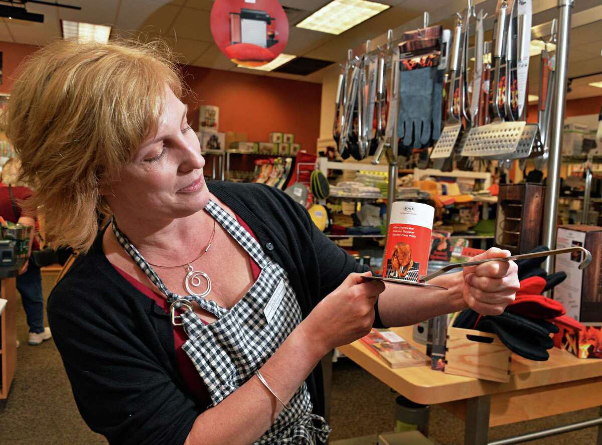 Memorial service set for Different Drummer's Kitchen manager