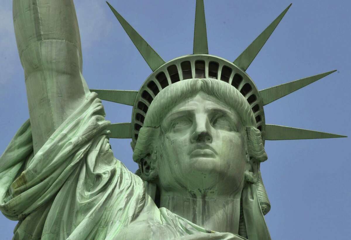 statue-of-liberty-reopens