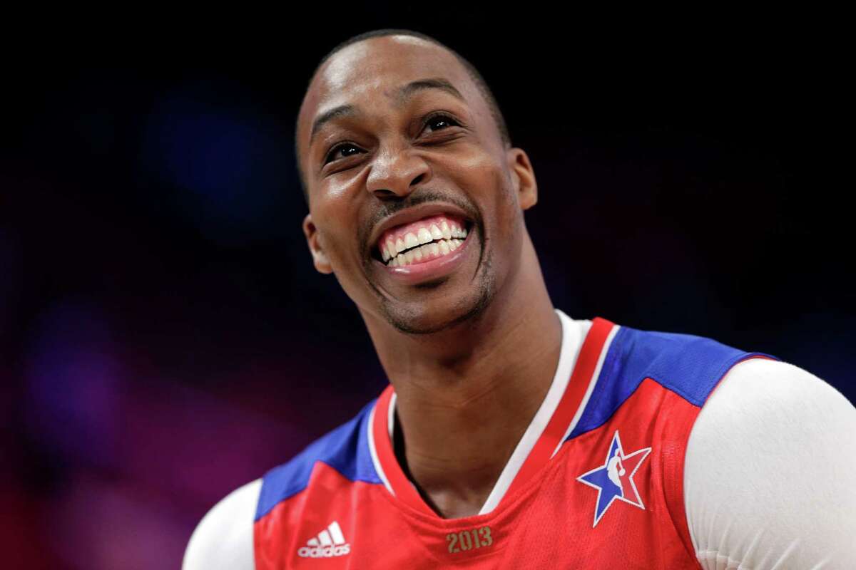 Dwight Howard playing the role to deliver title he couldn't win with  Orlando Magic