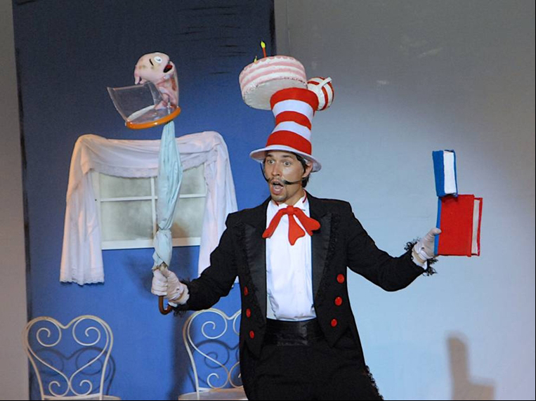 'Cat in the Hat' brings new tricks to STONC - New Canaan News