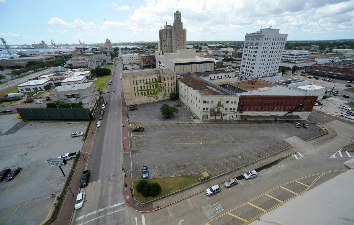 Peek into a vintage downtown penthouse
