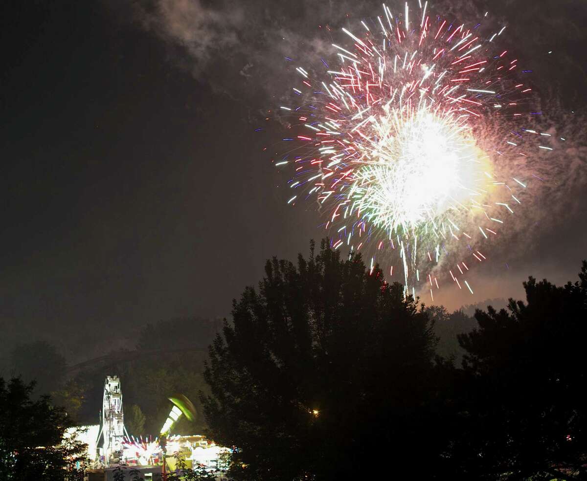 New Milford Town Council to cover fireworks costs