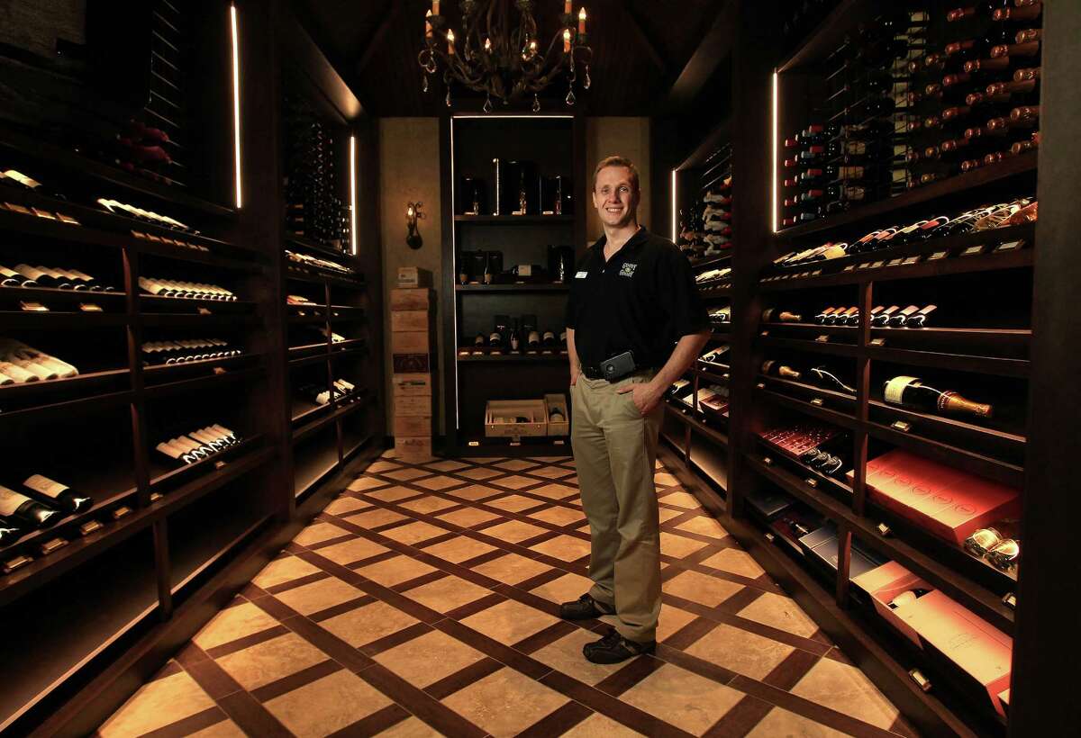 Liquor store chains do battle