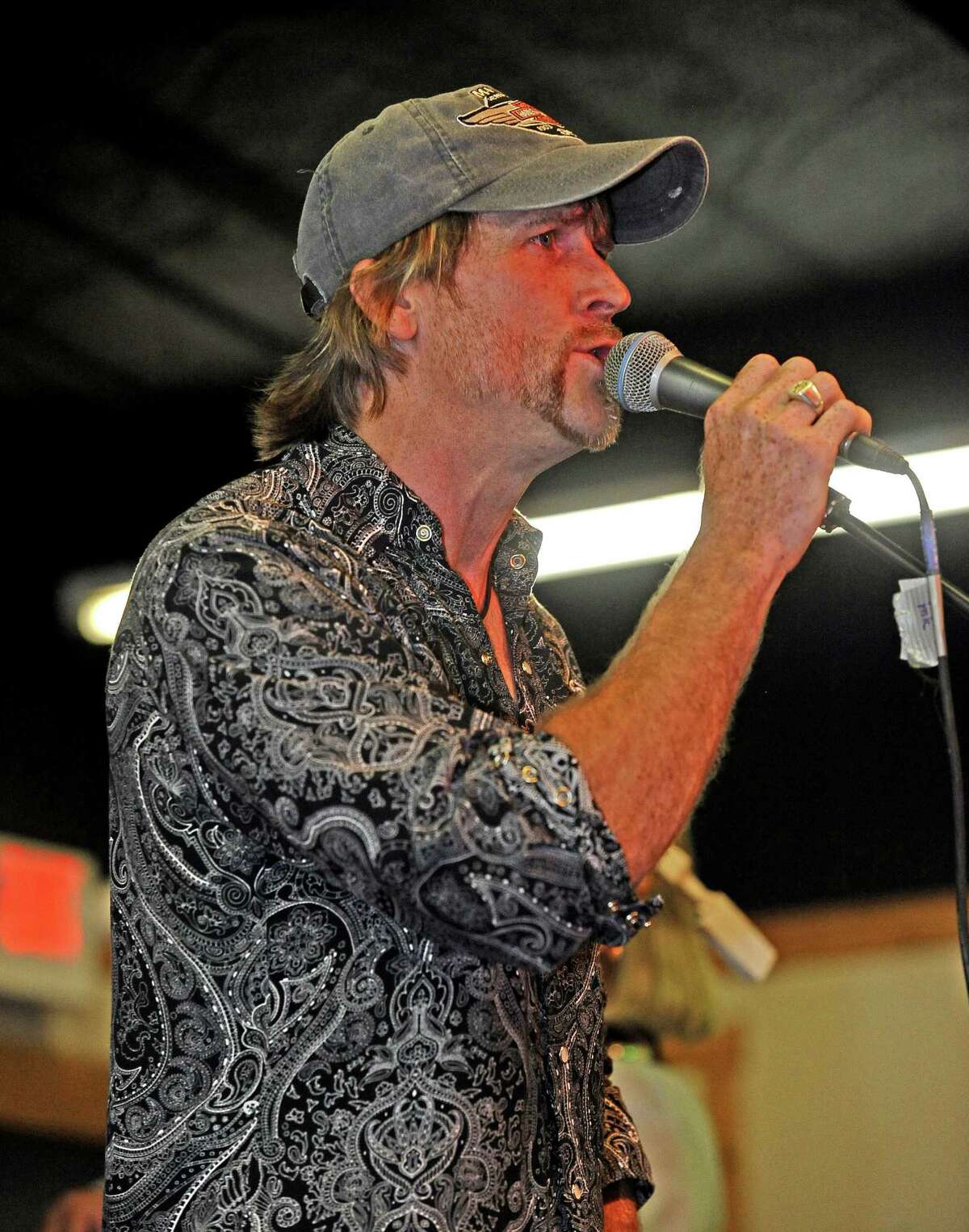 Southeast Texans pay tribute to Jones