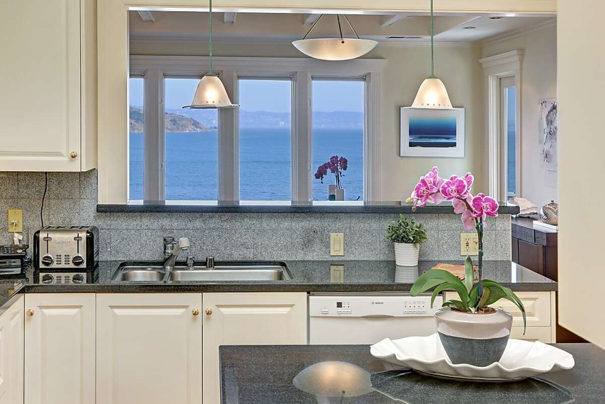 Revamped Sausalito home has history, light, views