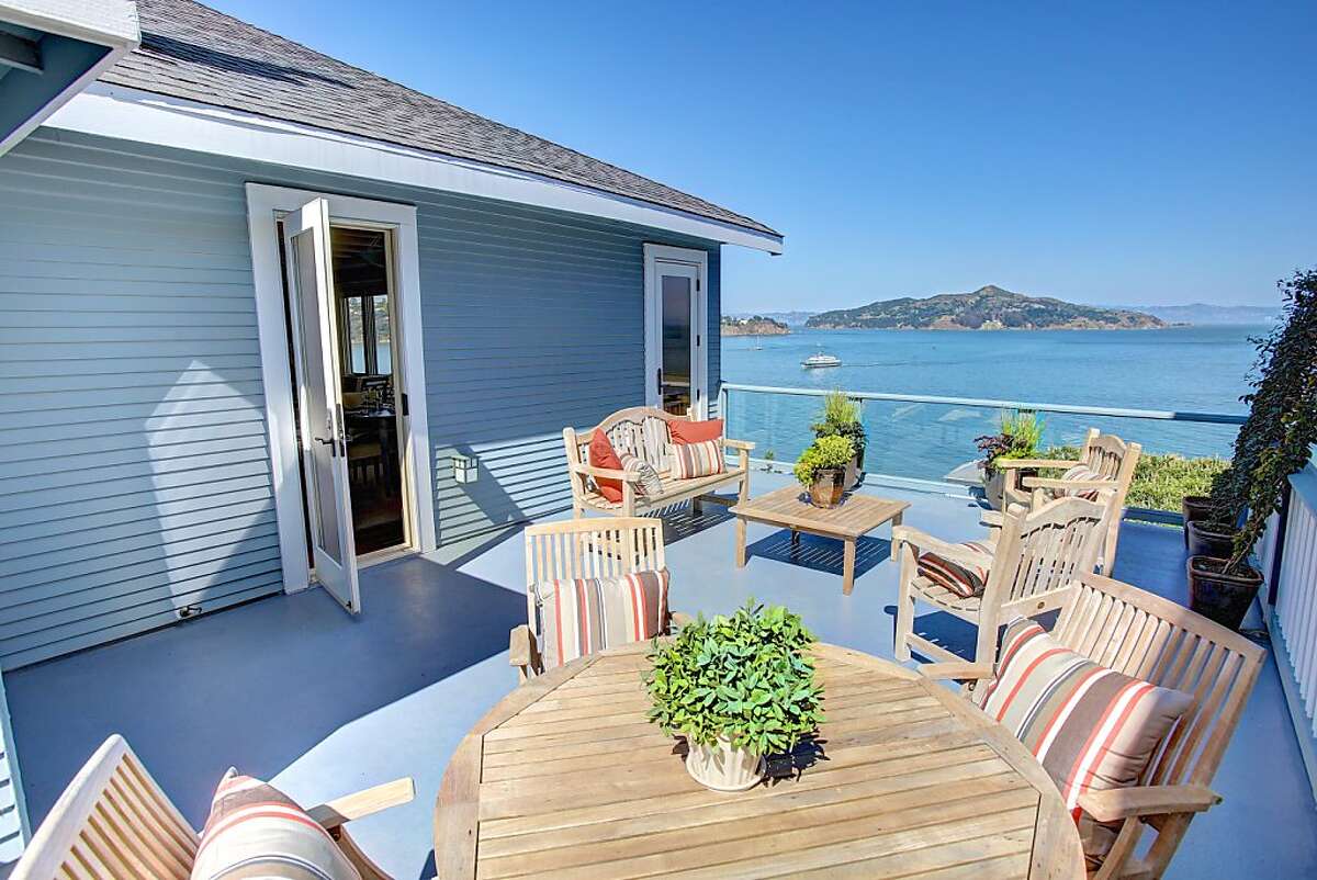Revamped Sausalito home has history, light, views