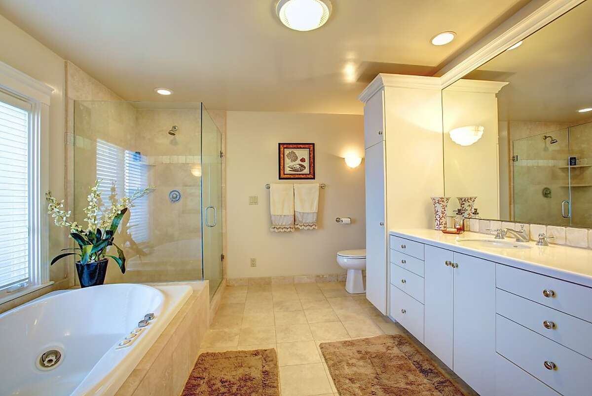 Revamped Sausalito home has history, light, views