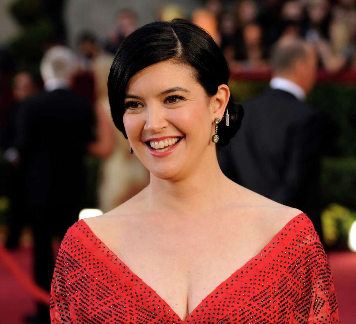 Actress Phoebe Cates arrives for the 81st Academy Awards Sunday, Feb. 22, 2009, in the Hollywood section of Los Angeles. (AP Photo/Chris Pizzello)