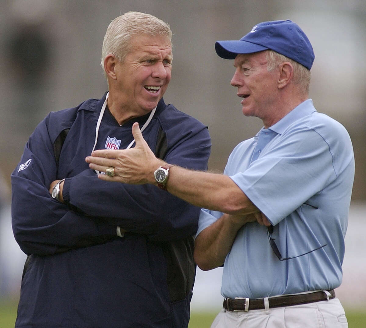 Ex-coach Parcells praises Cowboys owner Jones