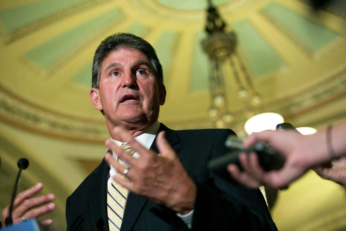 Sen. Joe Manchin, D-W.Va., helped negotiate the deal, which includes interest rate caps of 8.25 percent for undergrads, 9.5 percent for graduate students and 10.5 percent for parents.