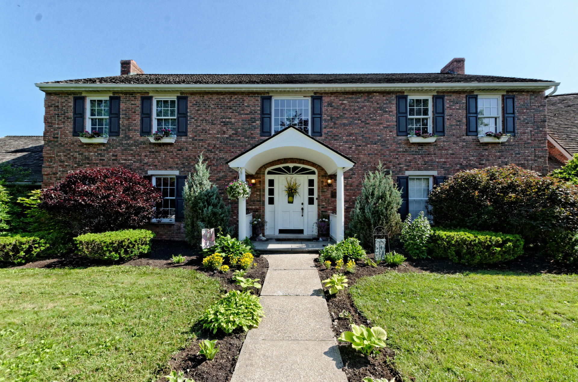 House of the Week Colonial in Brunswick