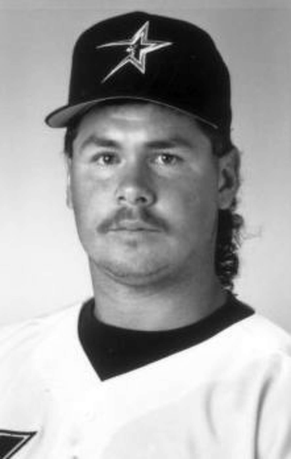 Short Baseball Mullet - 8y1ft4d