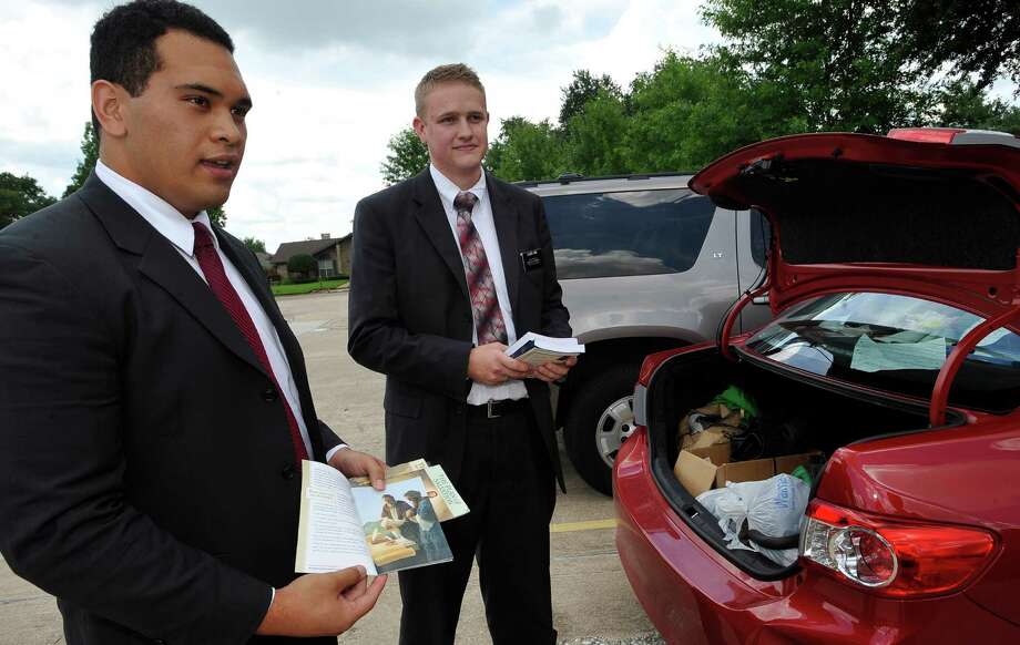 Mormon church to end door-to-door missionary practice - Beaumont Enterprise