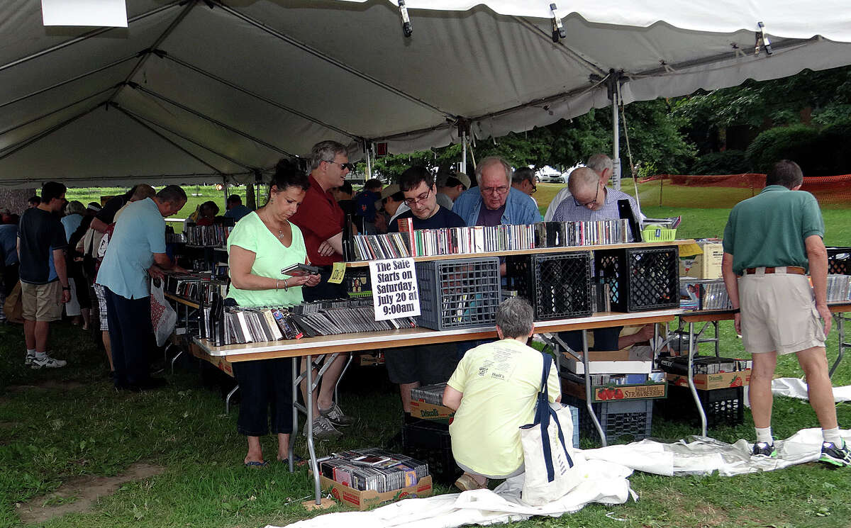 Big crowds browse Westport Library's book sale