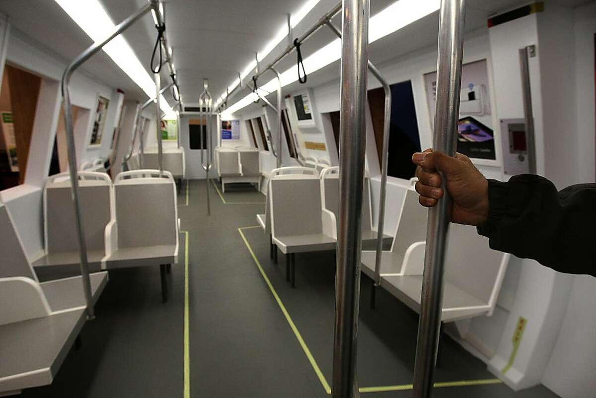 leerling verkorten Zijdelings Here's why BART's new cars don't have outlets