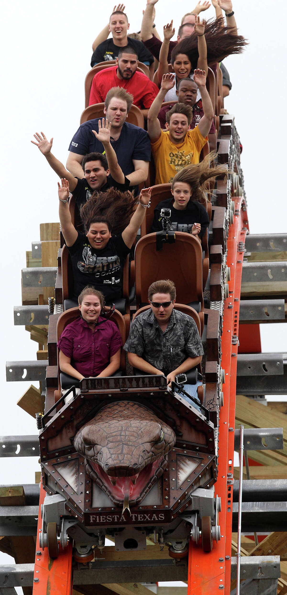 San Antonio's Iron Rattler shut down after fatal Arlington ride
