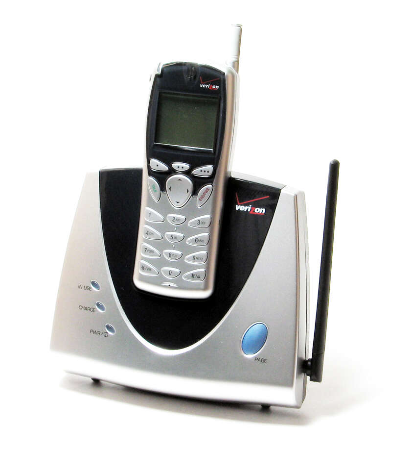 AT&T expects to hang up on landlines by end of decade Houston Chronicle