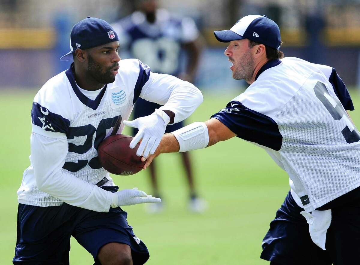 DeMarco Murray more than a running threat for Cowboys