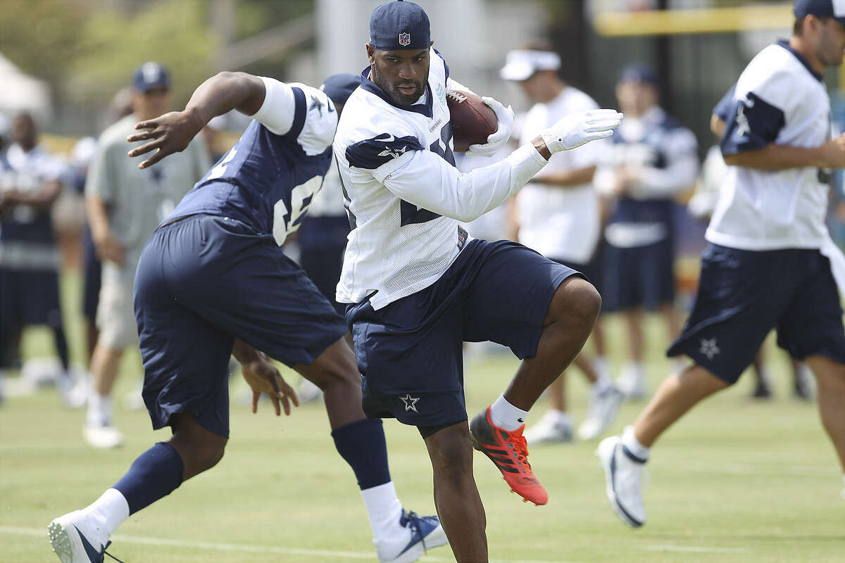 Bryant becomes first player on field as Cowboys open camp