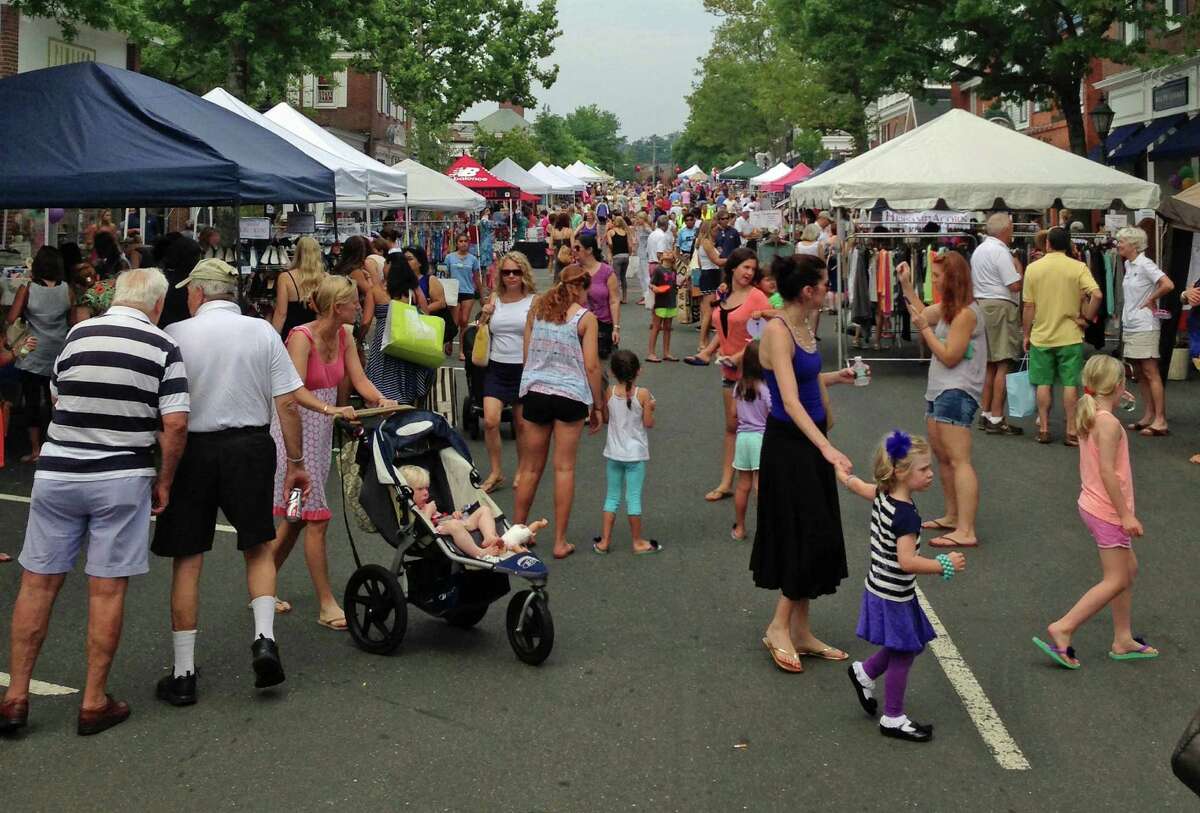 New Canaan Sidewalk Sale a hit despite heat
