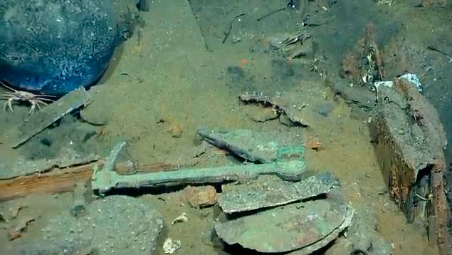 Artifacts from Gulf shipwreck being hauled back to Galveston