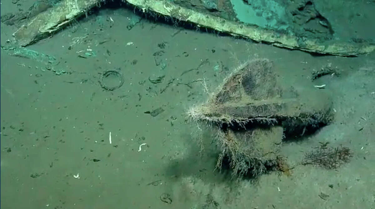 Artifacts from Gulf shipwreck being hauled back to Galveston