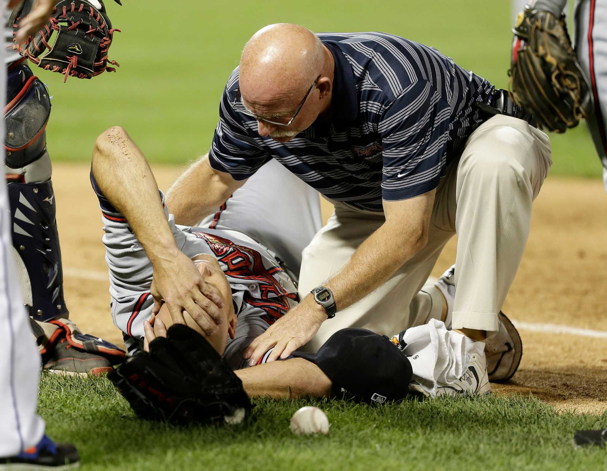 Braves' Tim Hudson (broken ankle) out for season - Newsday