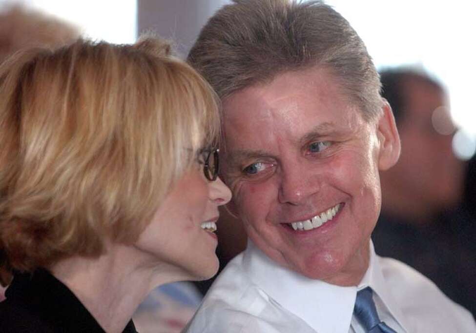 photos-the-wives-in-politician-sex-scandals
