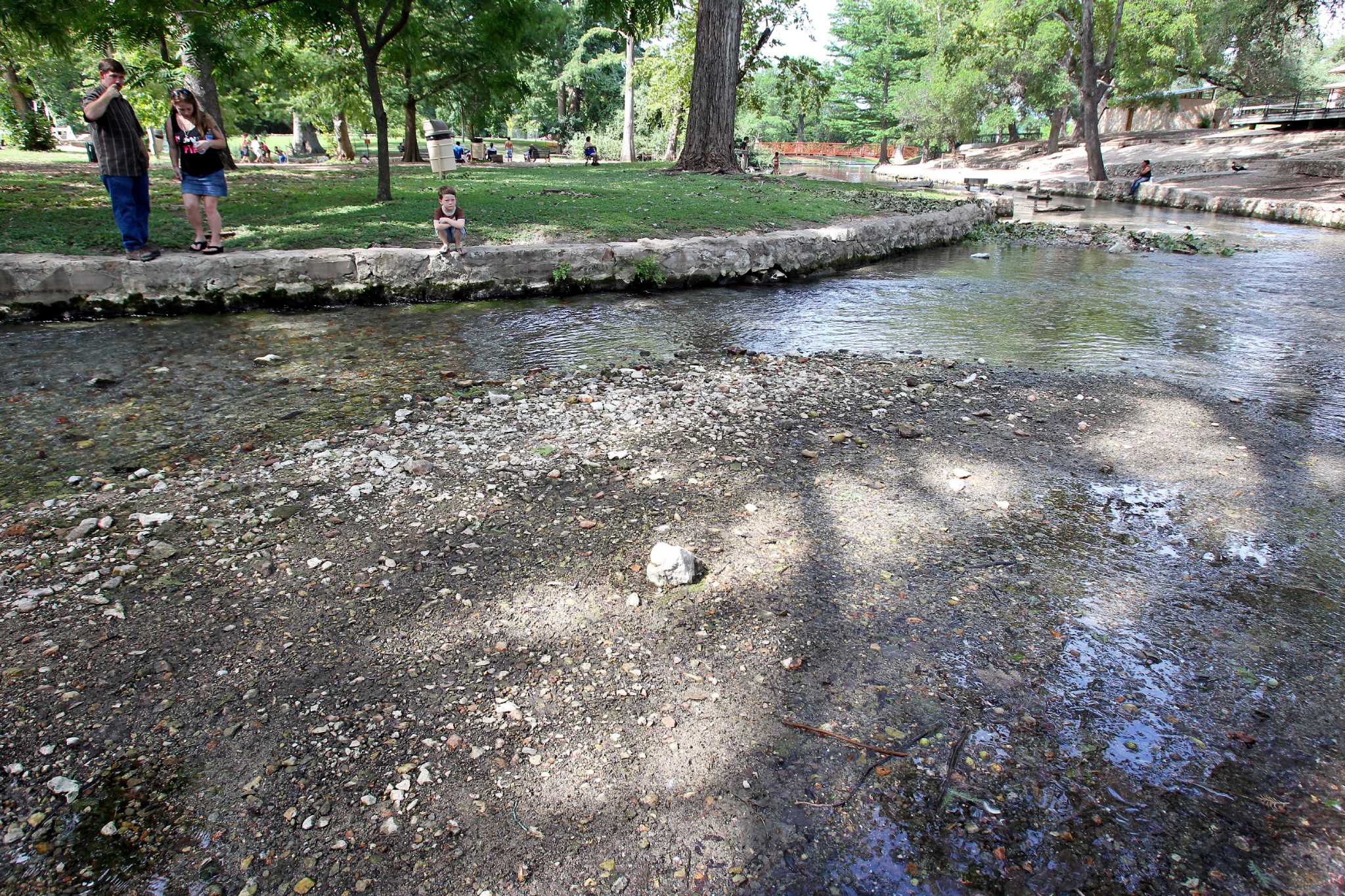 Aquifer's drop could lead to tighter watering limits