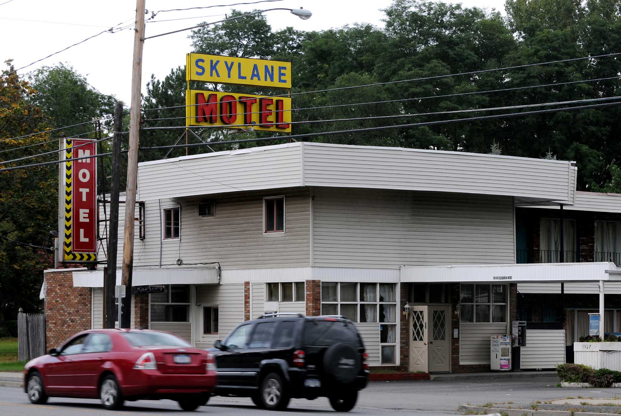 Colonie approves motel limits, 6-0