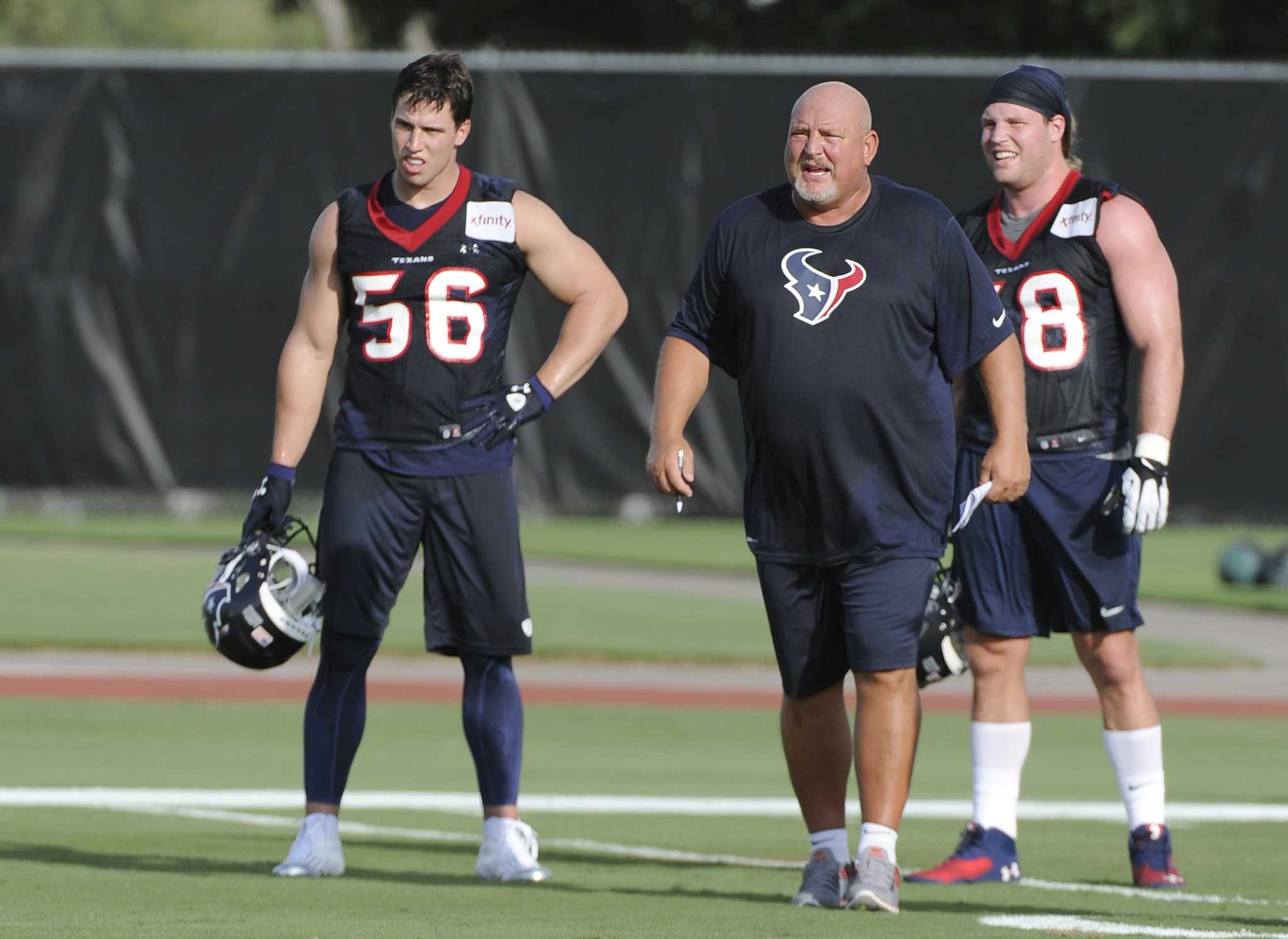 Texans LB Cushing stays involved with community