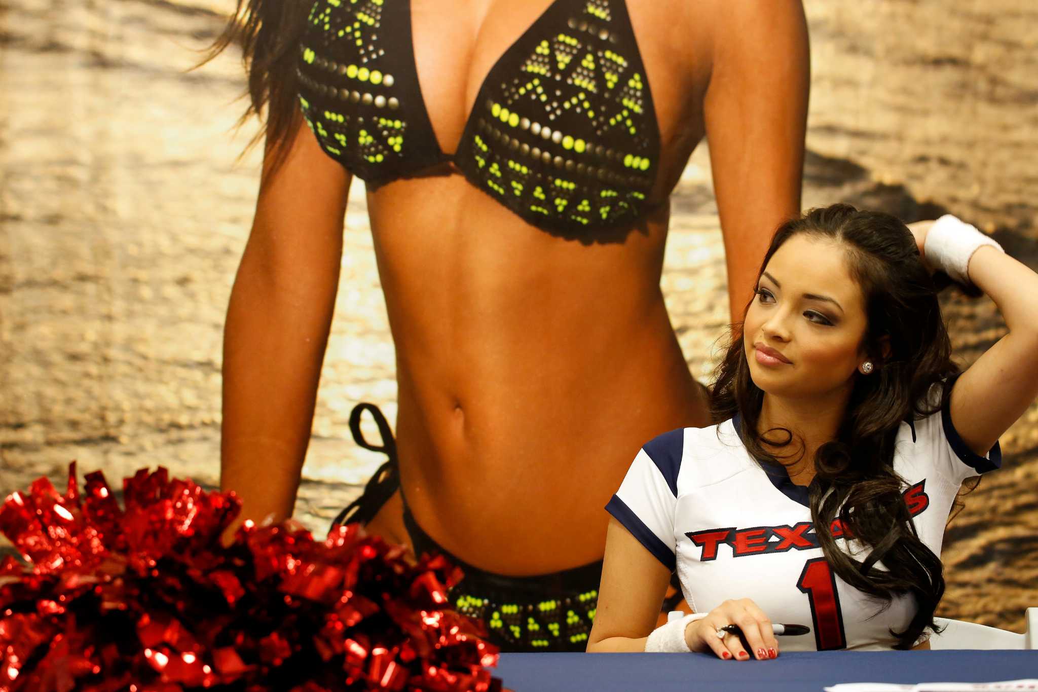 Houston Texans Cheerleaders swimsuit calendar signing