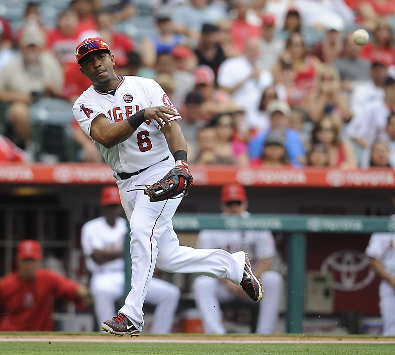 A's trade for Angels' Callaspo