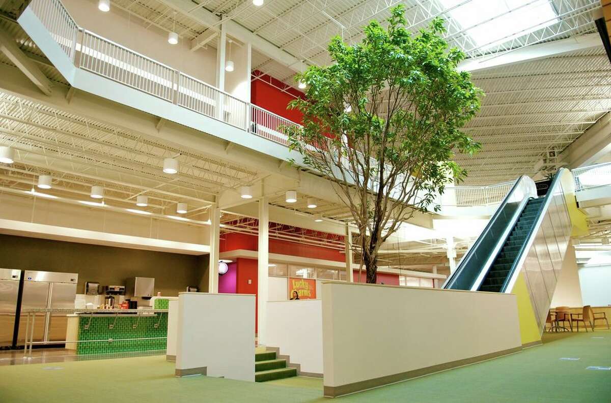 Best S.A. office perks