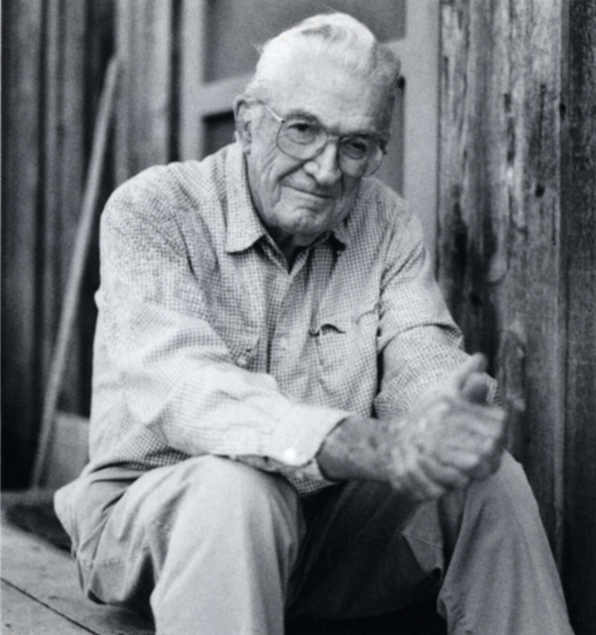 John Graves, a Texas writer whose book about a canoe trip down the Brazos River in the late 1950s, is regarded as a classic, died on July 30 at Hard Scrabble, his small farm outside Glen Rose