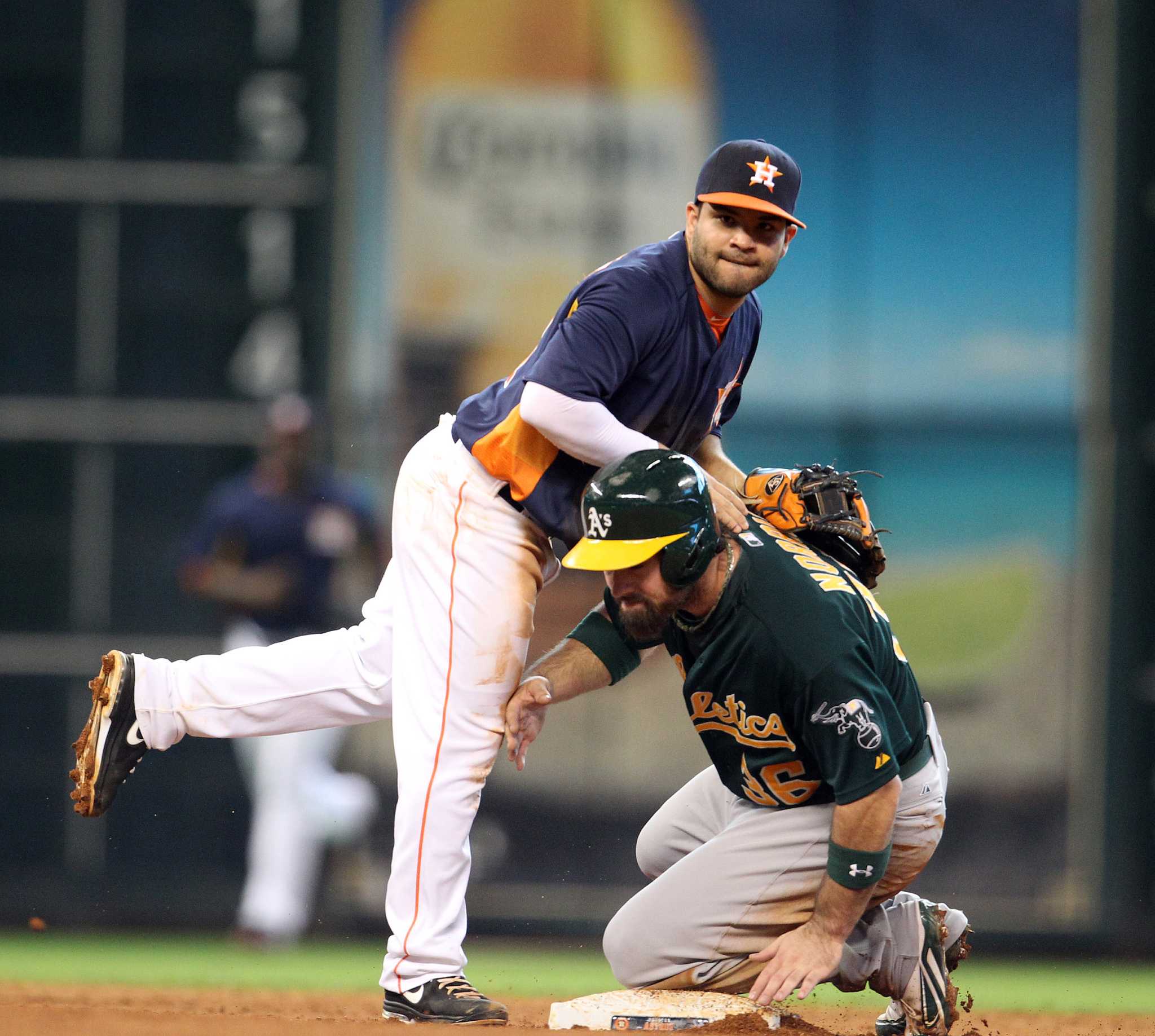 Astros trade Jed Lowrie to Athletics, Hoes to Orioles - The