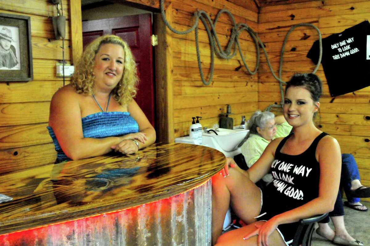 offers beer or wine while you wait