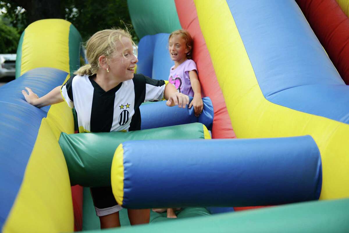 Italian Festival draws fans in Danbury