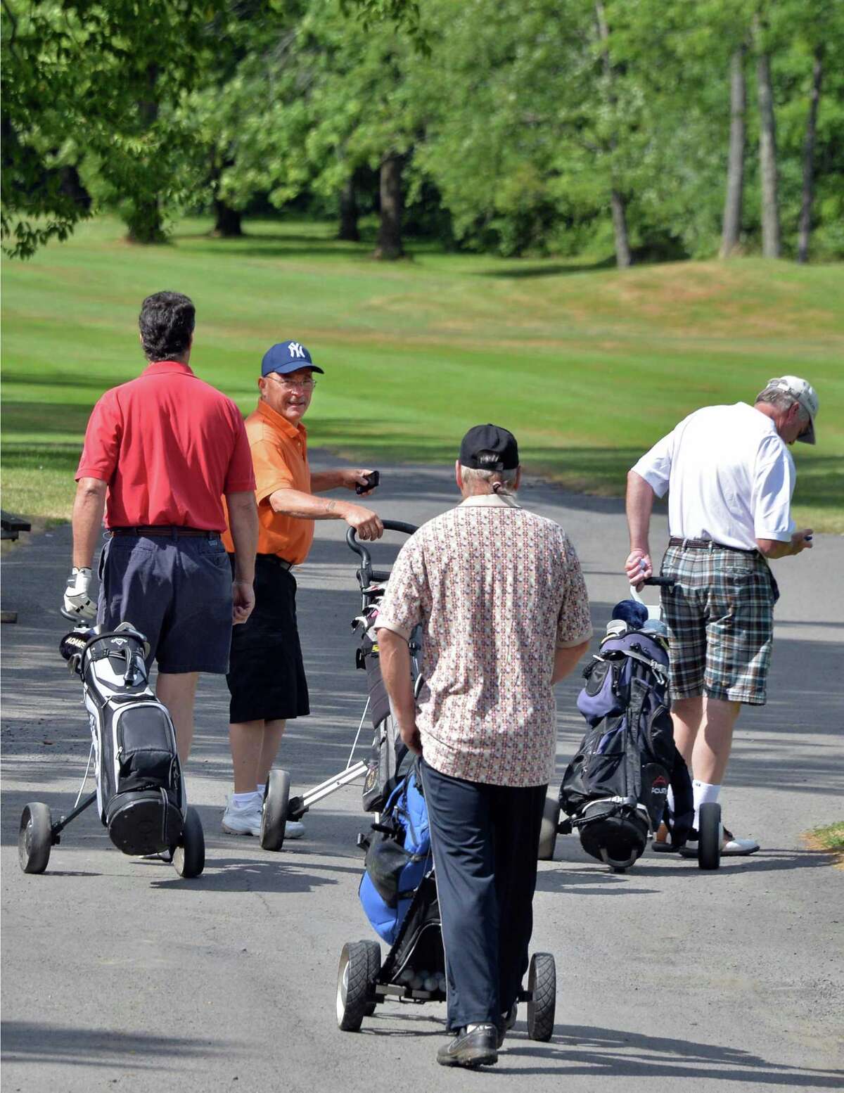 Golf May Pay Penalty For Too Much Puttering