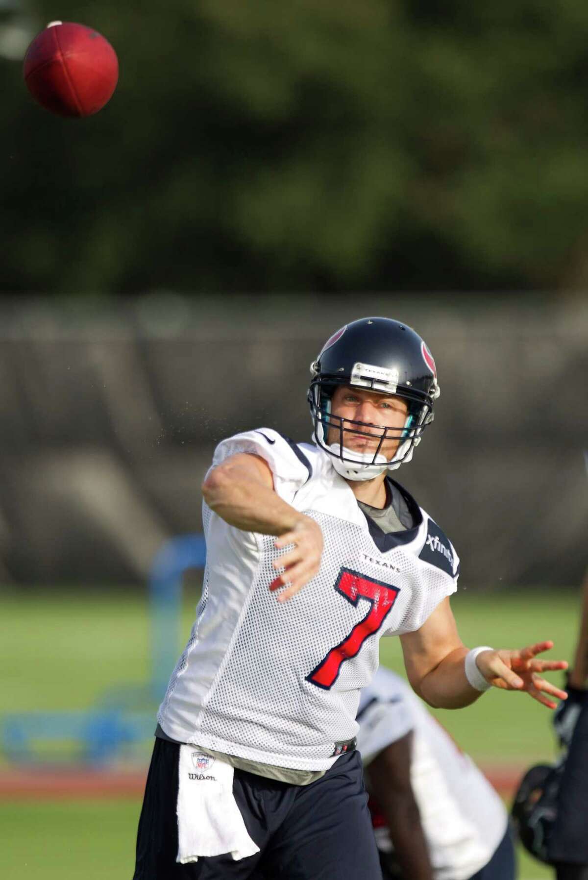 Texans' QB competition pushes Yates, Keenum