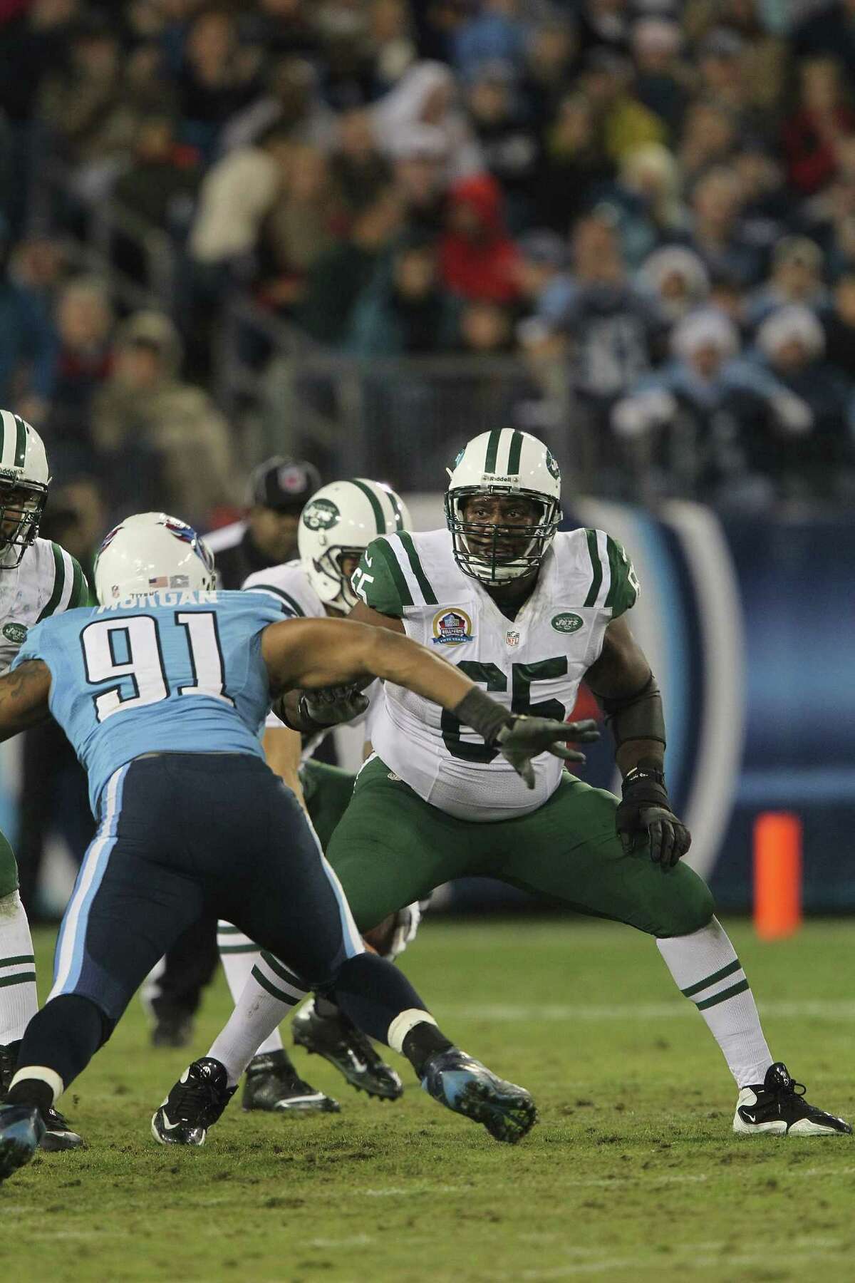 Former Jets guard Brandon Moore decided to retire instead of joining the Cowboys, who have an offensive line depleted by injuries. New York declined to re-sign him in the offseason.