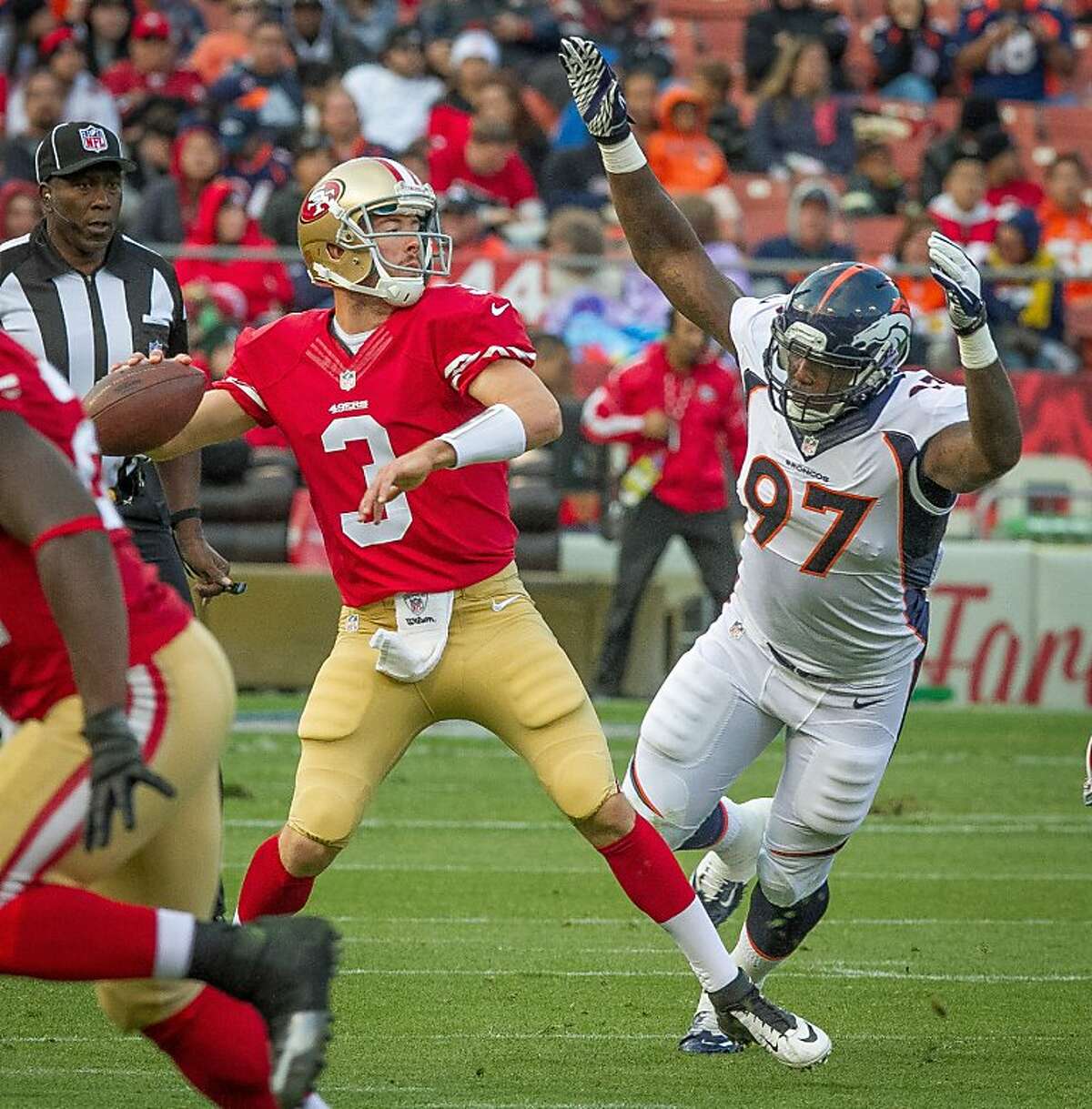 Kaepernick sharp, 49ers aren't in 10-6 loss to Denver