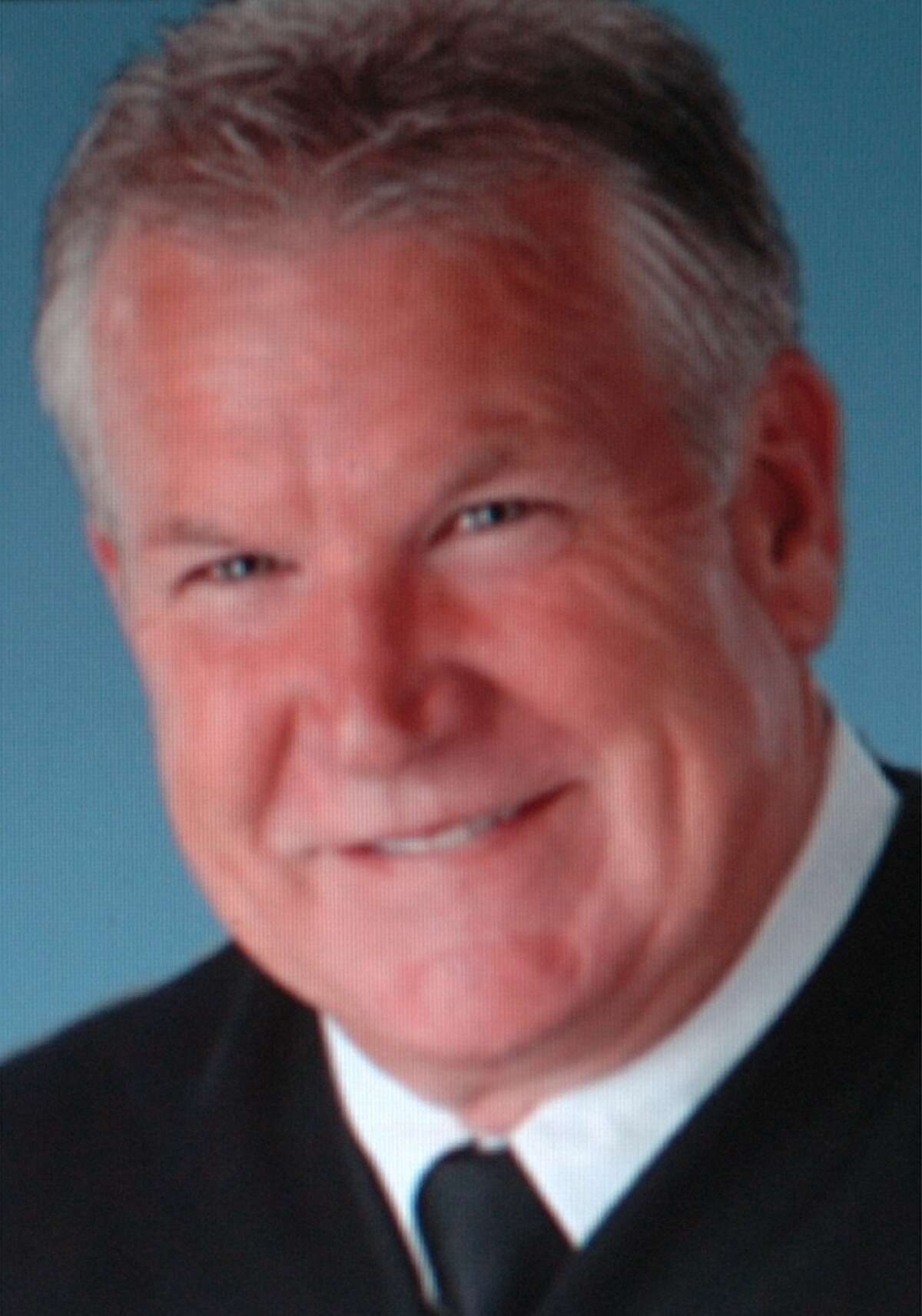 3 Jeff Co. politicians switch parties